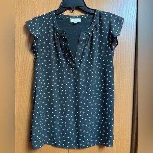 Short sleeve polka dot top